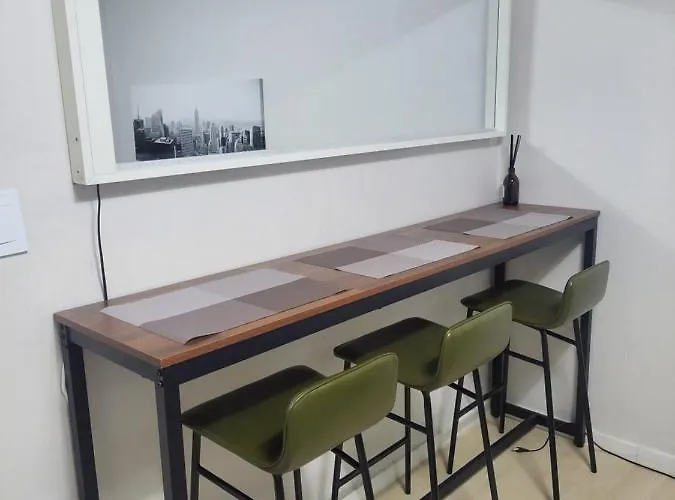 Newly Renovated 2 Bedroom #7 Apartment