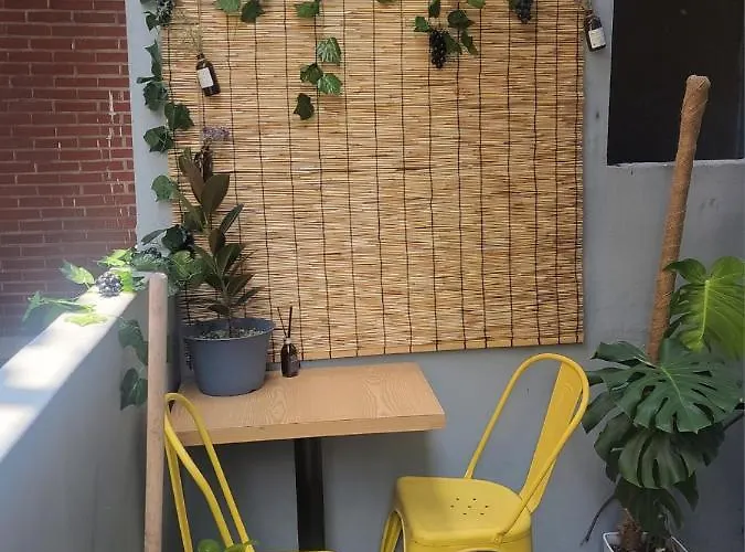 Newly Renovated 2 Bedroom #7 * Seoul