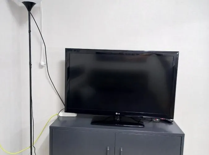 Newly Renovated 2 Bedroom #7 Apartment Seoul
