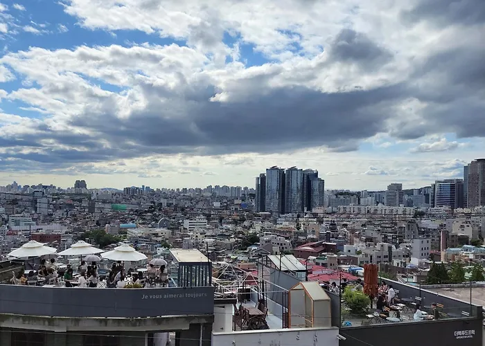 Newly Renovated 2 Bedroom #7 Apartment Seoul